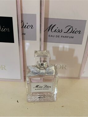 Miss Dior Blooming Bouquet Mini